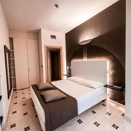 Orologio Living Aparthotel 2*