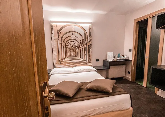 Orologio Living 2* Turin