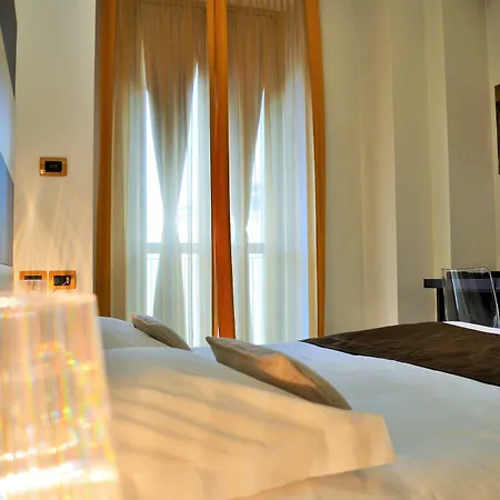 Aparthotel Orologio Living 2*