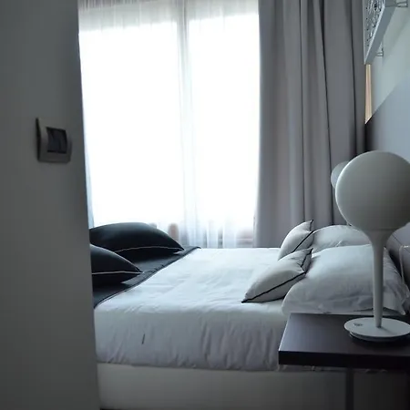 Orologio Living 2* Turijn