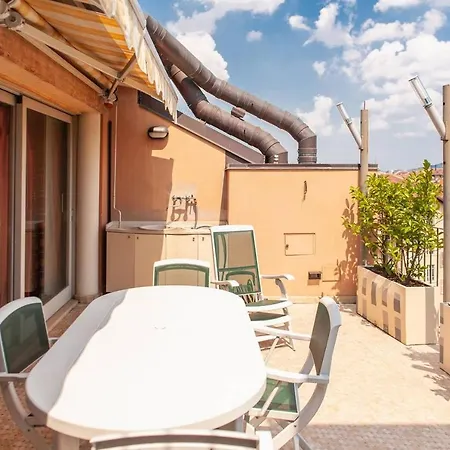 アパートホテル Orologio Living